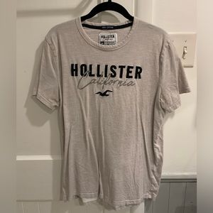 Hollister T-Shirt